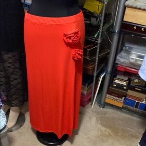 Elegant Red High-rise Rosette Ankle Skirt with Floral Accents